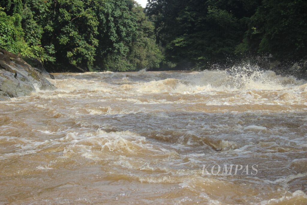 Jalur ekstrem di Sungai Kapuas, Kalimantan Barat, saat dipotret pada 2020.