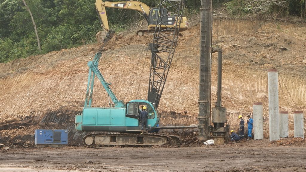 Lokasi pembangunan proyek gasifikasi batubara di Kawasan Industri Tanjung Enim, Tanjung Lalang, Tanjung Agung, Muara Enim, Sumatera Selatan, Senin (24/1/2022). Proyek ini ditargetkan selesai sampai 30 bulan ke depan. Konversi diharapkan dapat mengurangi biaya impor LPG yang sangat membebankan APBN.