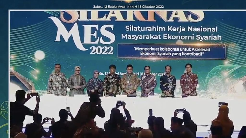 Masyarakat Ekonomi Syariah (MES) menjalin kerja sama dengan beberapa mitra. Penandatanganan kesepakatan dilakukan dalam pembukaan Silaturahim Kerja Nasional MES di Jakarta, Sabtu (8/10/2022).