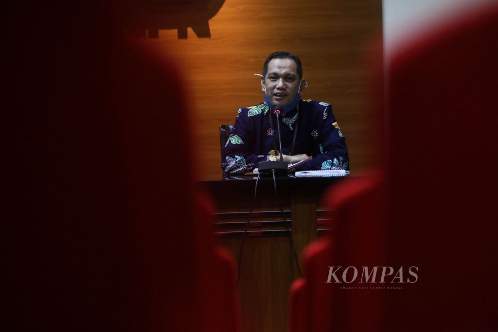 Wakil Ketua Komisi Pemberantasan Korupsi (KPK), Nurul Ghufron saat konferensi pers di Gedung KPK, Jakarta, Kamis (22/4/2021). 