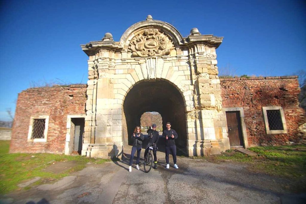 Bertemu dengan para pengunjung di benteng Belgrade Fortress, Beograd, Senin (25/12/2023).