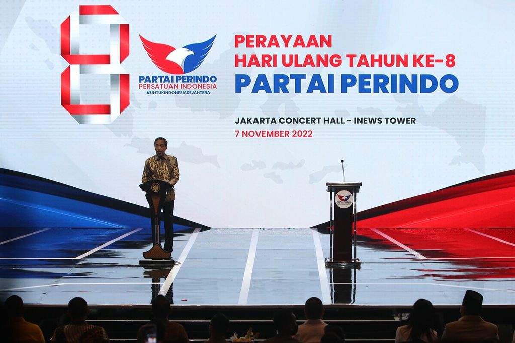Presiden RI Joko Widodo berpidato dalam acara perayaan HUT Ke-8 Partai Perindo di iNews Tower, Menteng, Jakarta Pusat, Senin (7/11/2022). 