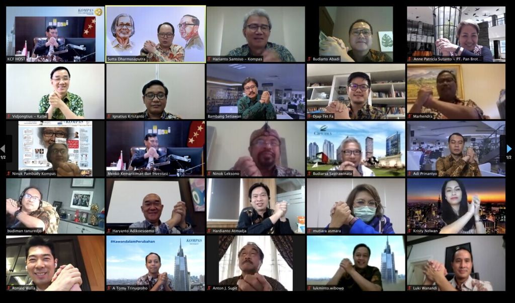Compass Collaboration Forum (KCF) webinar in Jakarta, Friday (6/11/2020). The forum is themed ?Indonesian Policy Strategy to Overcome the Economic Recession? It was attended by 35 chief executive officers (CEOs) and directors who are members of KCF.