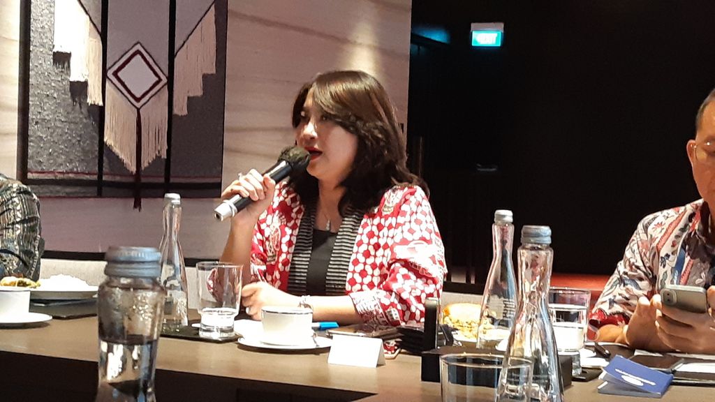 Direktur Pelayanan dan Pengembangan PT Transjakarta Lies Permana Lestari dalam acara pertemuan jajaran direksi Transjakarta dengan media, Kamis (12/1/2023).