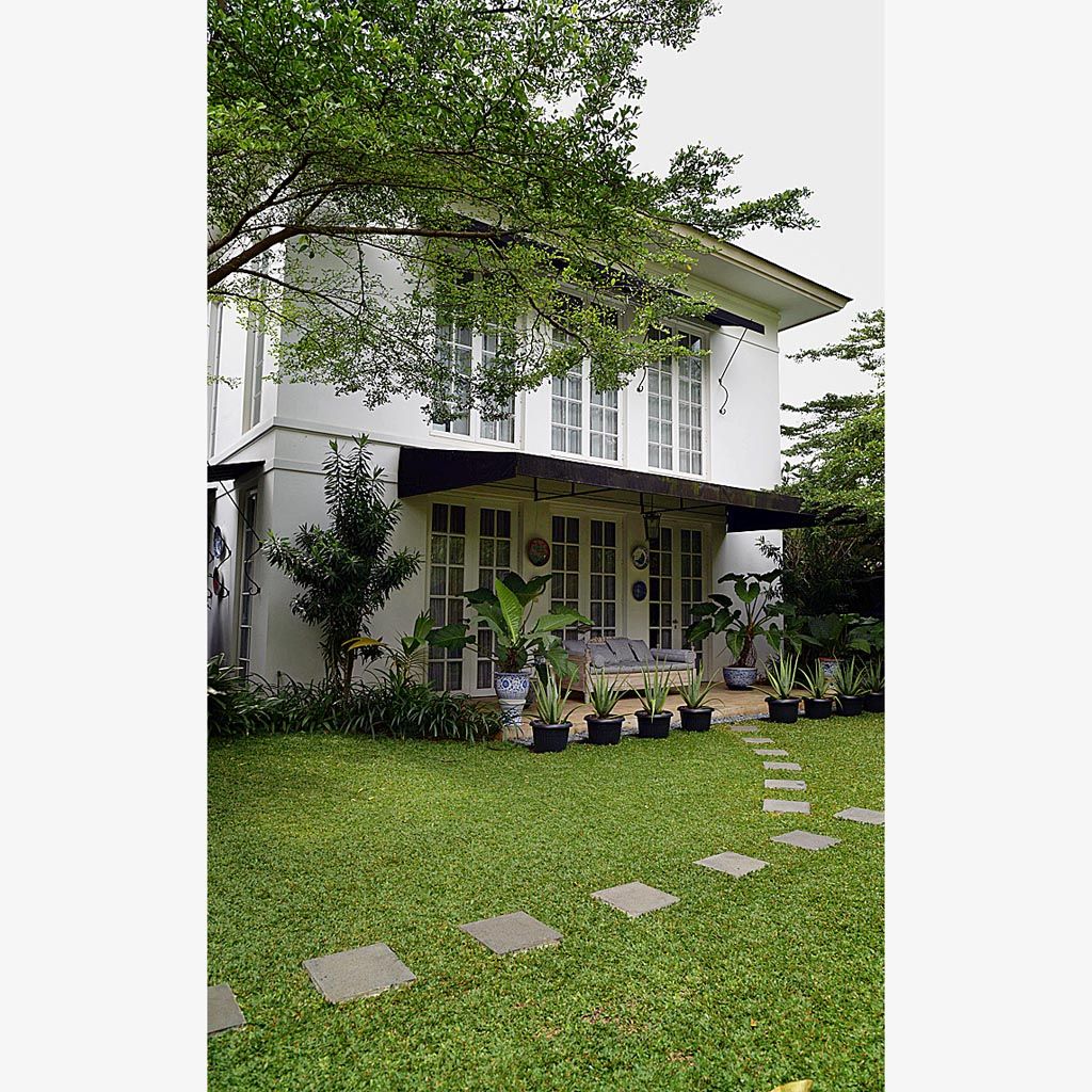 Rumah penyanyi Yuni Shara di kawasan Pondok Labu, Jakarta Selatan, Rabu (8/11).