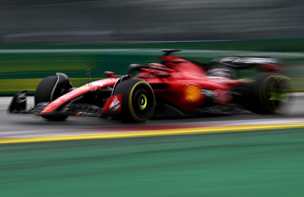 Pembalap Ferrari, Charles Leclerc, memacu mobilnya dalam Formula Satu Grand Prix Austria di sirkuit Red Bull, Spielberg, Austria, Minggu (2/7/2023). Leclerc menempati podium kedua.