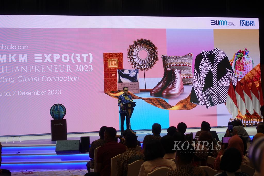 Presiden Joko Widodo saat memberikan sambutan pada Peresmian Pembukaan UMKM Expo (rt) Brilianpreneur 2023 di Jakarta Convention Center, Jakarta, Kamis (7/12/2023).