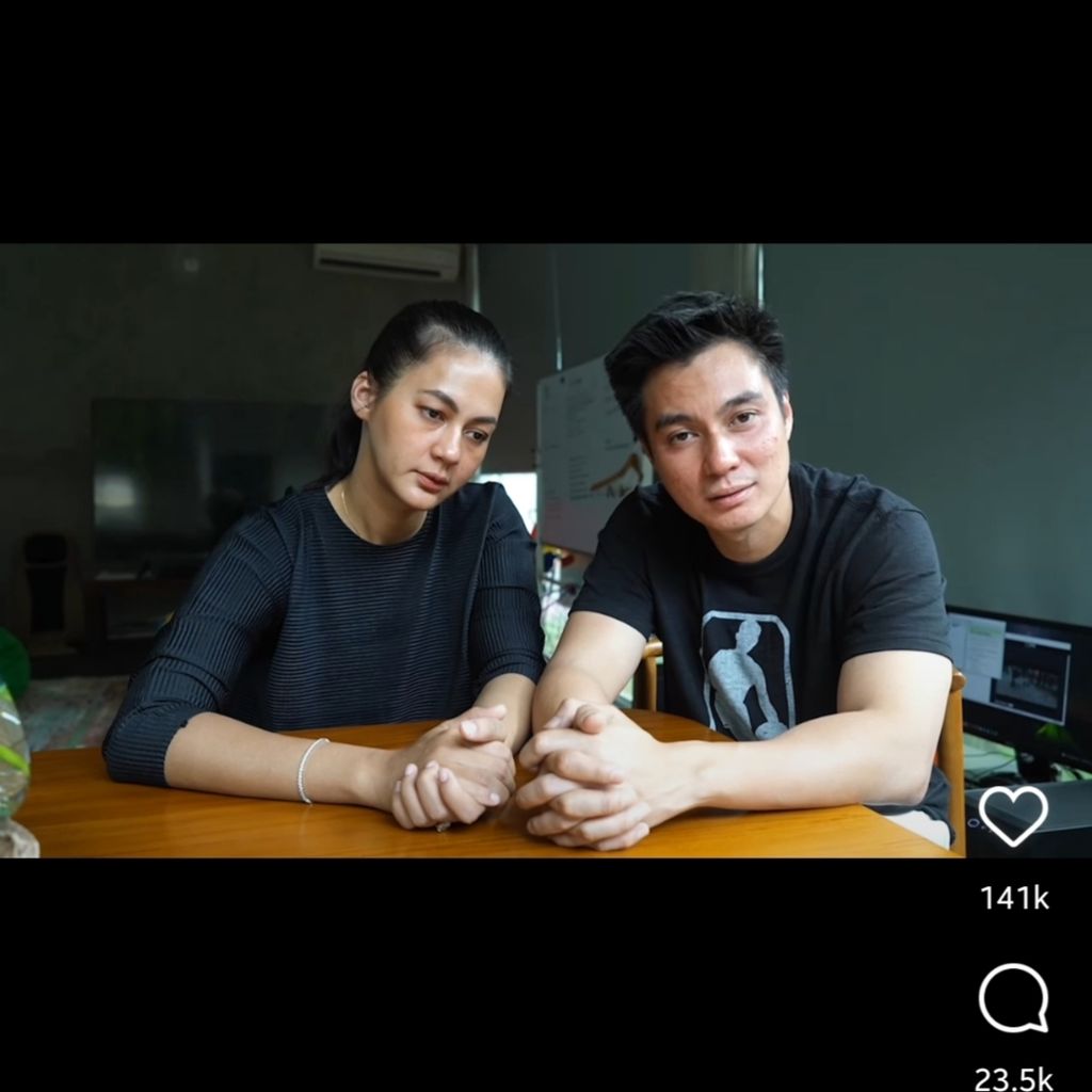 Tangkapan layar video permintaan maaf pasangan selebritas Baim Wong dan Paula Verhoeven, Senin (3/10/2022). Mereka meminta maaf karena membuat video <i>prank </i>laporan KDRT di Polsek Kebayoran Lama, Jakarta Selatan.