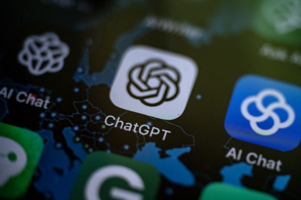 Ikon aplikasi ChatGPT tampak di sebuah ponsel, di Vaasa, Finlandia, 6 Juni 2023. 