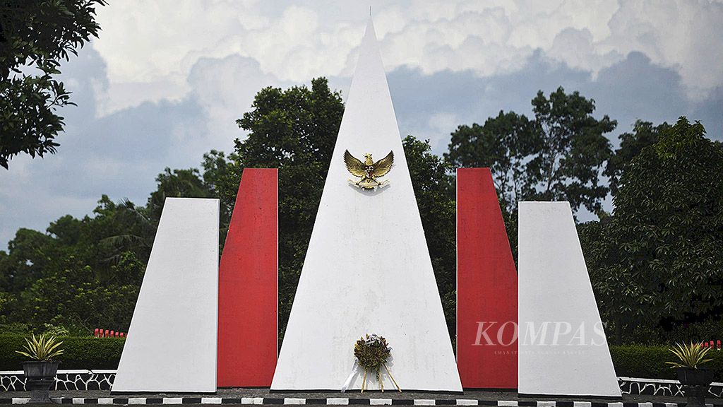 Taman Makam Pahlawan Seribu di Kecamatan Setu, Serpong, Tangerang Selatan, Sabtu (25/11).