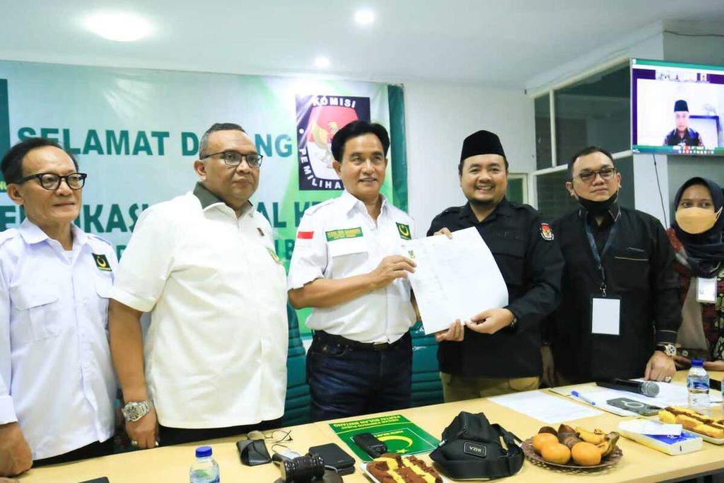 Suasana verifikasi faktual tingkat pusat yang dilakukan oleh KPU ke kantor Partai Bulan Bintang di Jakarta, Sabtu (15/10/2022).