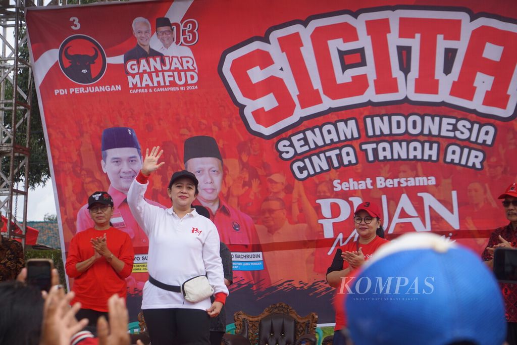 Ketua DPP Partai Demokrasi Indonesia Perjuangan Puan Maharani menghadiri kampanye di Rempoah, Baturraden, Banyumas, Jawa Tengah, Jumat (2/2/2024).