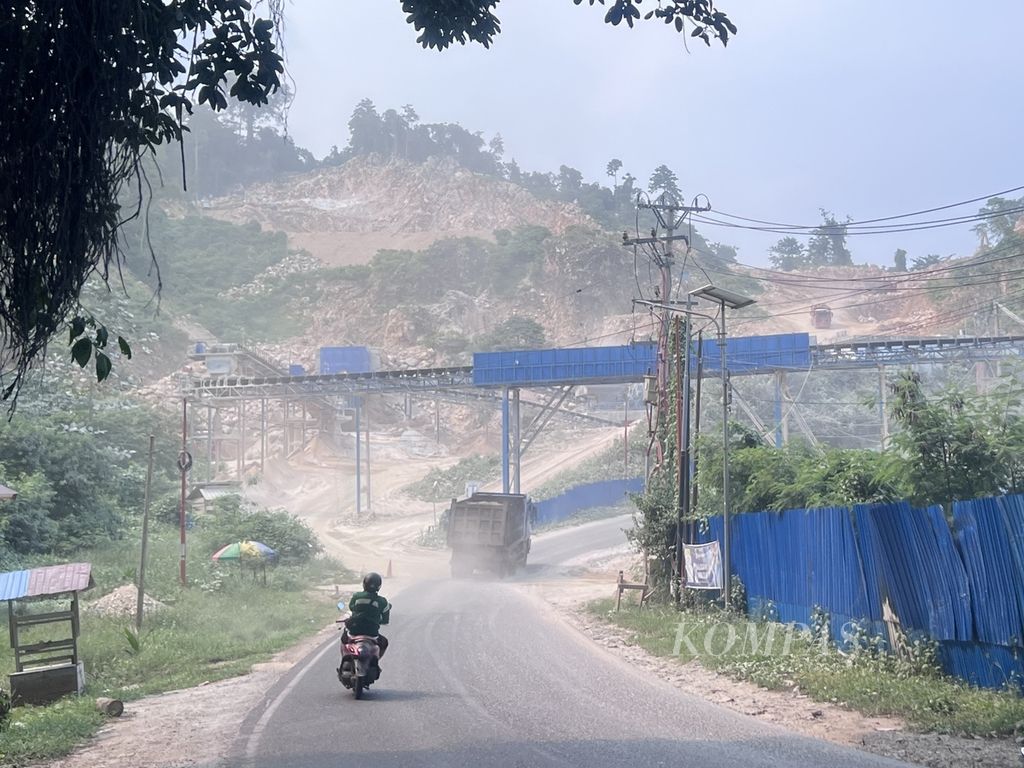 Salah satu kawasan tambang di Morowali, Sulawesi Tengah, Kamis (28/12/2023). 