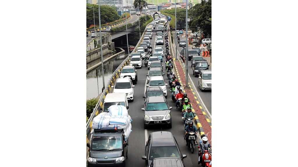 Kemacetan di ruas Jalan Cideng Barat, Jakarta Pusat, Rabu (5/9/2018). 