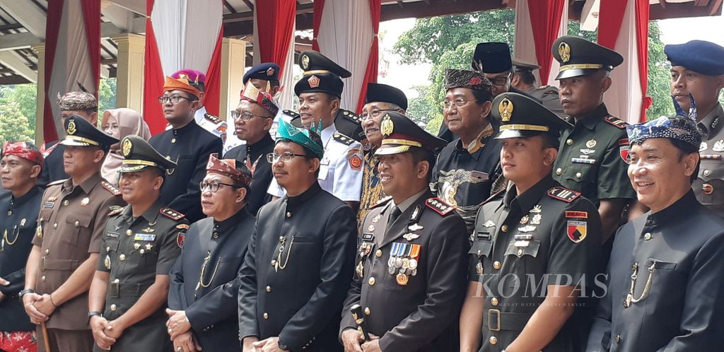 Bupati Sidoarjo Ahmad Muhdlor Ali pada peringatan Hari Jadi Ke-165 Sidoarjo di Alun-alun Sidoarjo, Jawa Timur, Rabu (31/1/2024). Tema hari jadi kali ini ialah ”Sidoarjo Gemilang yang Berkelanjutan”.