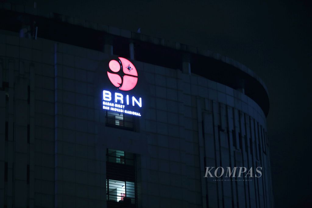 Gedung Badan Riset dan Inovasi Nasional (BRIN) di Jakarta Selatan, Senin (18/4/2022). 