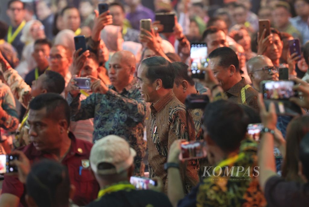 Presiden Joko Widodo menghadiri puncak peringatan Hari Pers Nasional 2024 di Ecovention Hall, Ancol, Jakarta, Selasa (20/2/2024). 