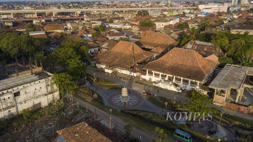Arsitektur rumah di cagar budaya Kampung Kapitan, Palembang, Sumsel, Rabu (26/8/2020).