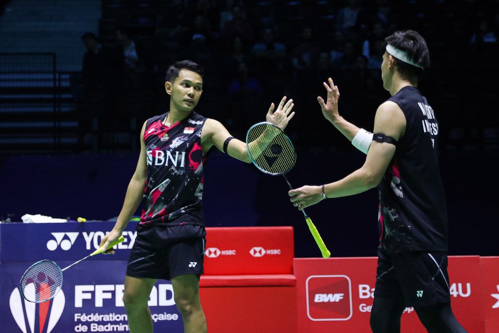 Fajar Alfian/Muhammad Rian Ardianto melangkah ke perempat final turnamen Perancis Terbuka di Adidas Arena, Paris. Mereka akan berhadapan dengan Lee Jhe Huei/Yang Po Hsuan (Taiwan) pada perempat final, Jumat (8/3/2024).