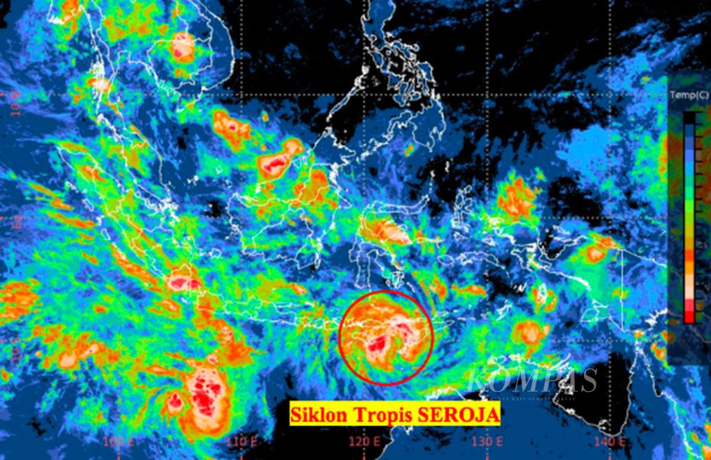 Badai Siklon Tropis yang melanda NTT pada 3-5 April 2021 menyebabkan kebanyakan warga NTT trauma bahkan sampai hari ini. Setiap informasi soal badai, seperti beredar di media sosial akan adanya badai Australia dalam waktu dekat, membuat warga NTT ketakutan. Karena itu, warga diajak selalu mengikuti informasi dari BMKG.