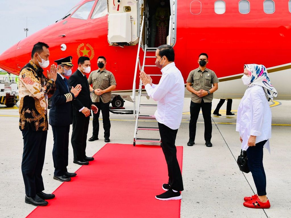 Presiden Joko Widodo dan Nyonya Iriana bertolak ke Nusa Tenggara Timur untuk memperingati Hari Pancasila, Selasa (31/5/2022). 