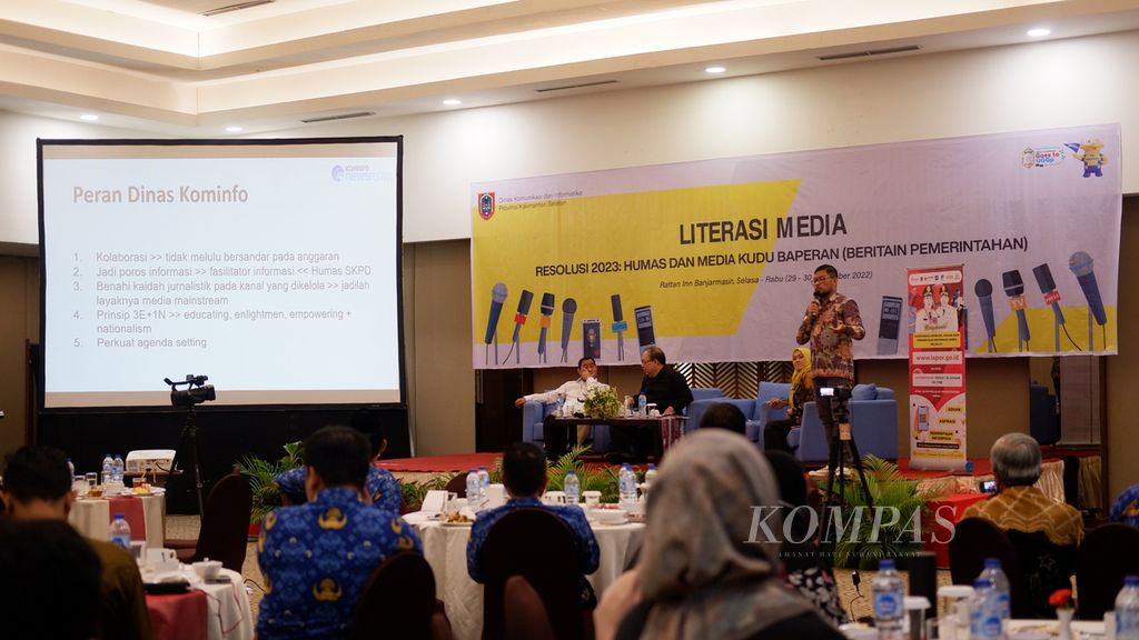 Kegiatan literasi media pada hari pertama di Banjarmasin, Kalimantan Selatan, Rabu (30/11/2022). Kegiatan yang berlangsung pada 29-30 November ini diikuti tim humas pemerintah dan awak media di Kalsel.