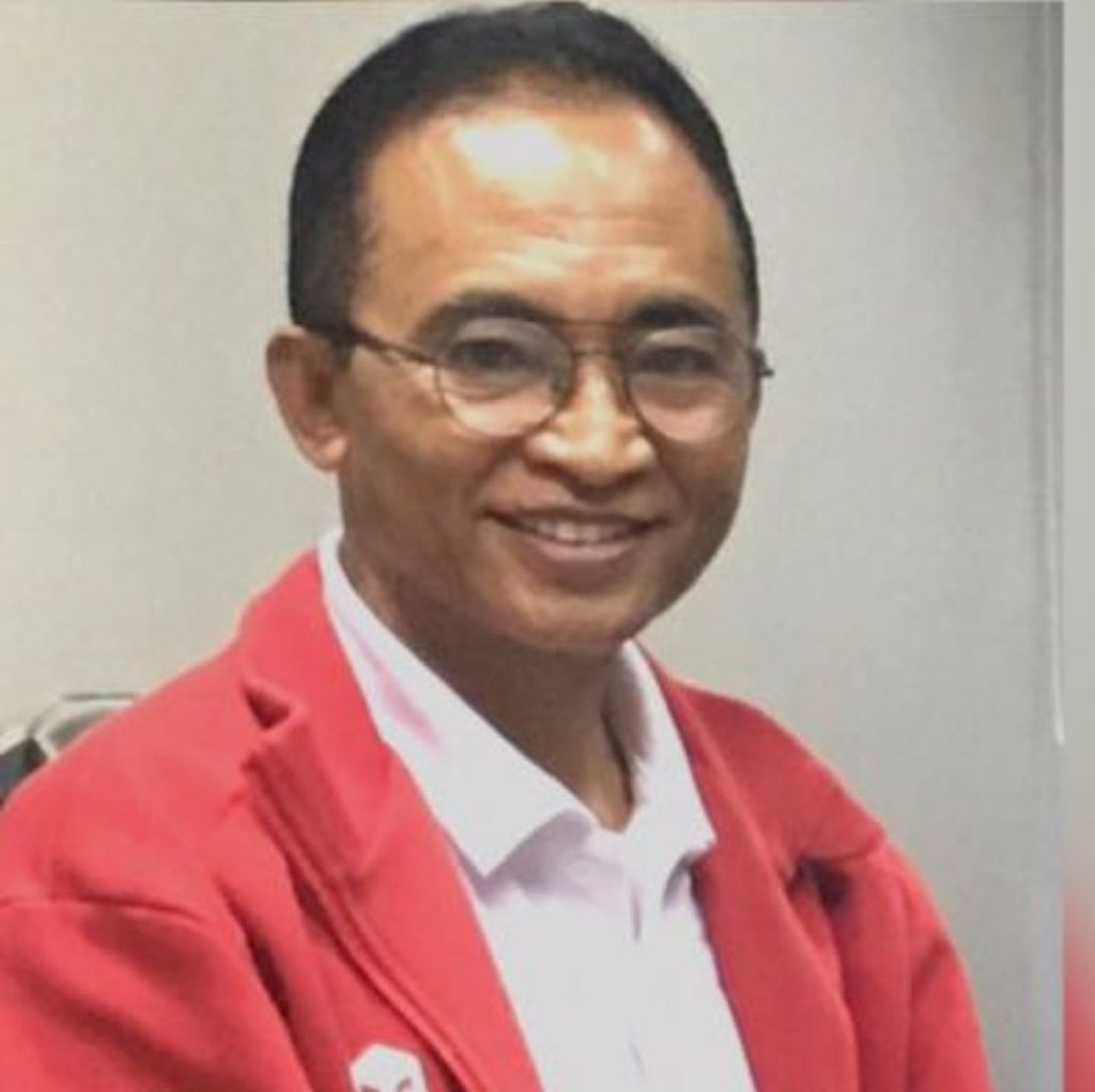Sekretaris Umum Komite Olahraga Nasional Indonesia (KONI) Nusa Tenggara Timur Lamber Tukan