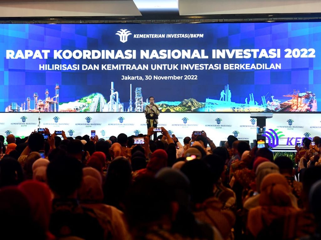 Presiden Joko Widodo membuka Rapat Koordinasi Nasional Investasi Tahun 2022 di Jakarta, Rabu (30/11/2022). 