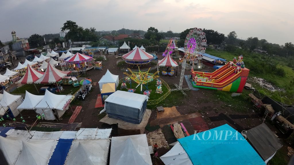 Pasar pasar di kawasan Depok dipotret dengan <i>drone </i>DJI Avata. 