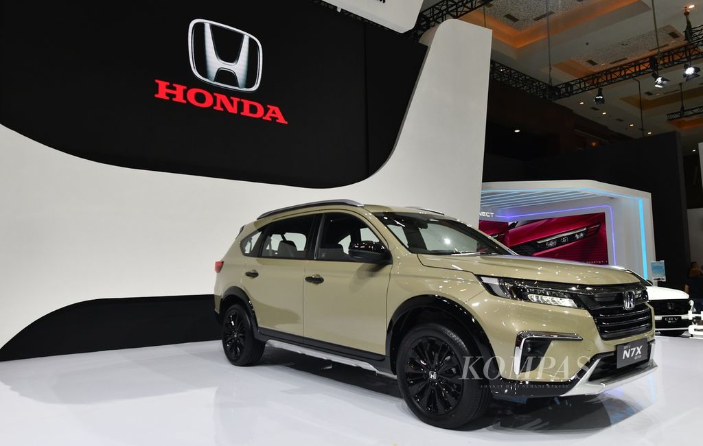 Honda BR-V N7X Edition diluncurkan di ajang Indonesia International Motor Show (IIMS) 2024 di JI Expo Kemayoran, Jakarta, Kamis (15/2/2024).