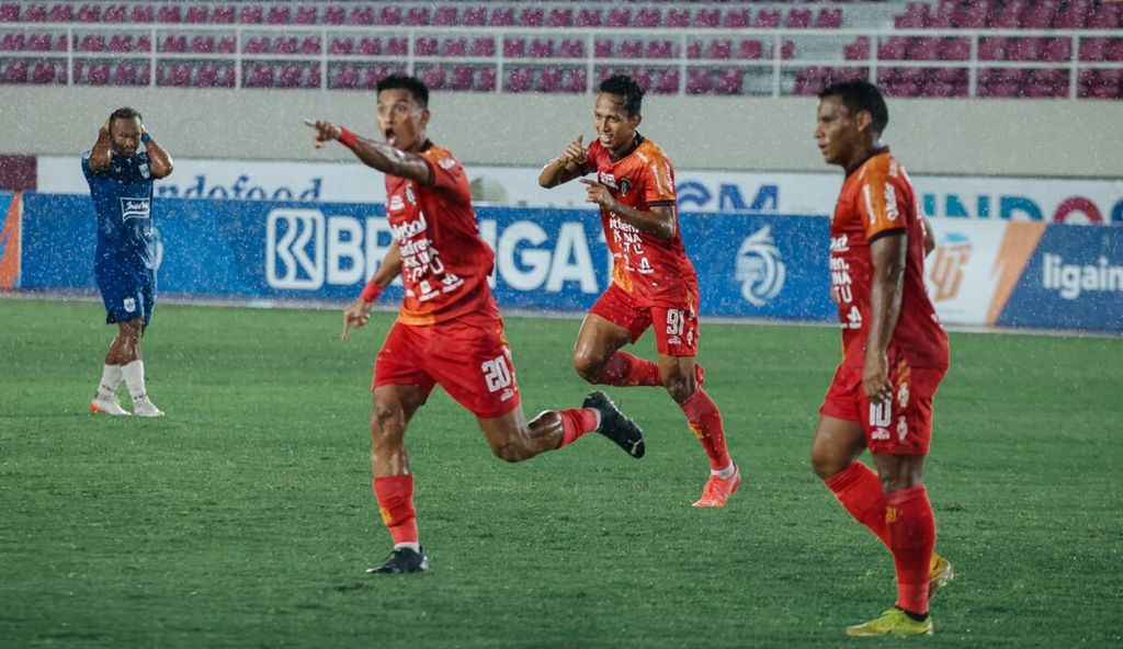 Dokumentasi Bali United menampilkan ekspresi tiga pemain Bali United dalam laga lanjutan BRI Liga 1 2022/2023 pekan ke-17, Kamis (22/12/2022). Bali United memenangi pertandingan itu setelah mengalahkan PSIS Semarang di Stadion Manahan, Kota Surakarta, Jawa Tengah, Kamis (22/12/2022). 