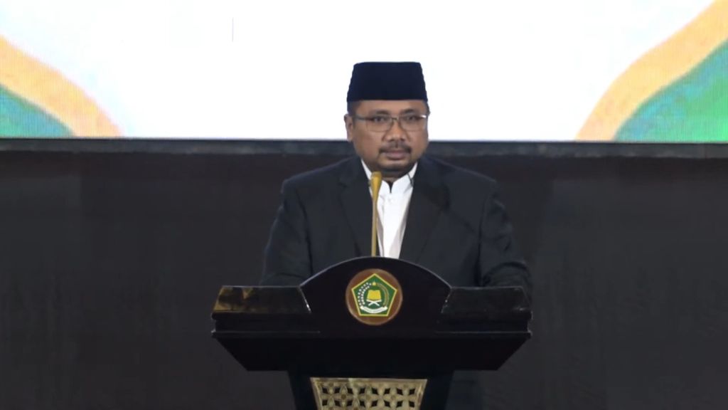Menteri Agama Yaqut Cholil Qoumas saat memberikan sambutan pada acara Peringatan Nuzulul Quran Tingkat Kenegaraan 1443 Hijriah, Selasa (19/4/2022).