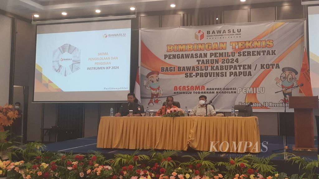 Badan Pengawas Pemilu Papua melaksanakan kegiatan bertajuk Bimbingan Teknis Pengawasan Pemilu Serentak Tahun 2024 di Jayapura, Jumat (18/11/2022).