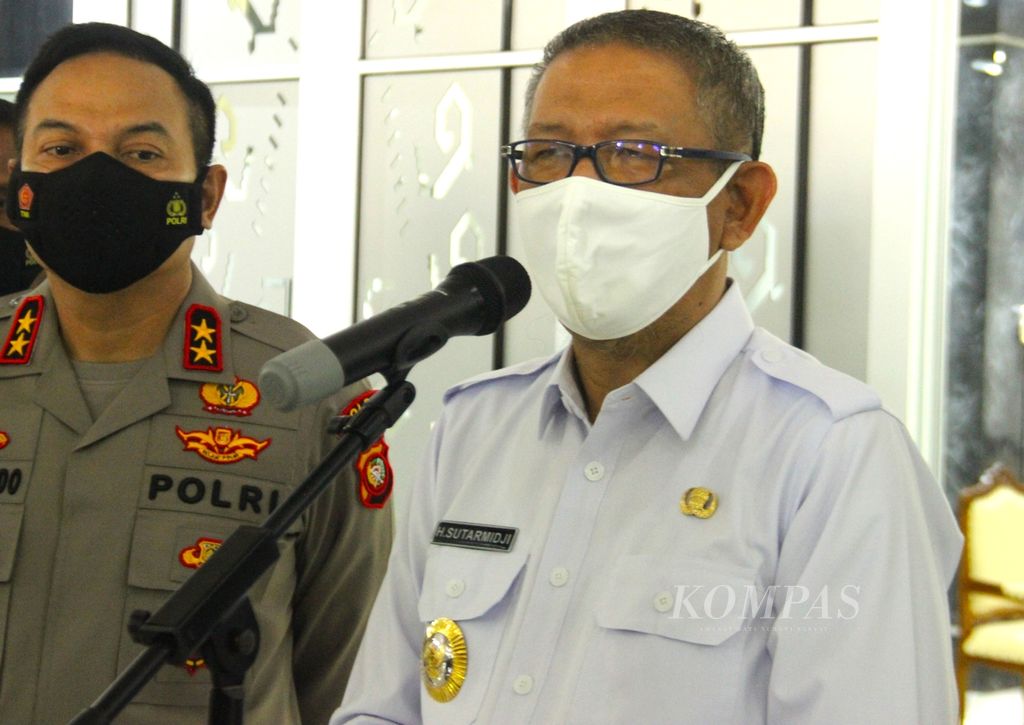 Gubernur Kalimantan Barat Sutarmidji dan Kepala Kepolisian Daerah Kalbar Inspektur Jenderal Suryanbodo Asmoro dalam konferensi pers terkait persiapan Idul Fitri, di Mapolda Kalbar, Rabu (20/4/2022).