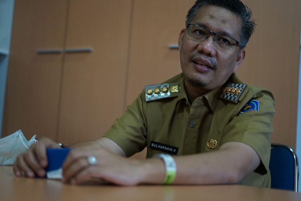 Wali Kota Kendari (2017-2022) Sulkarnain Kadir saat ditemui di kediamannya, di Kendari, Sulawesi Tenggara, Senin (22/6/2020).