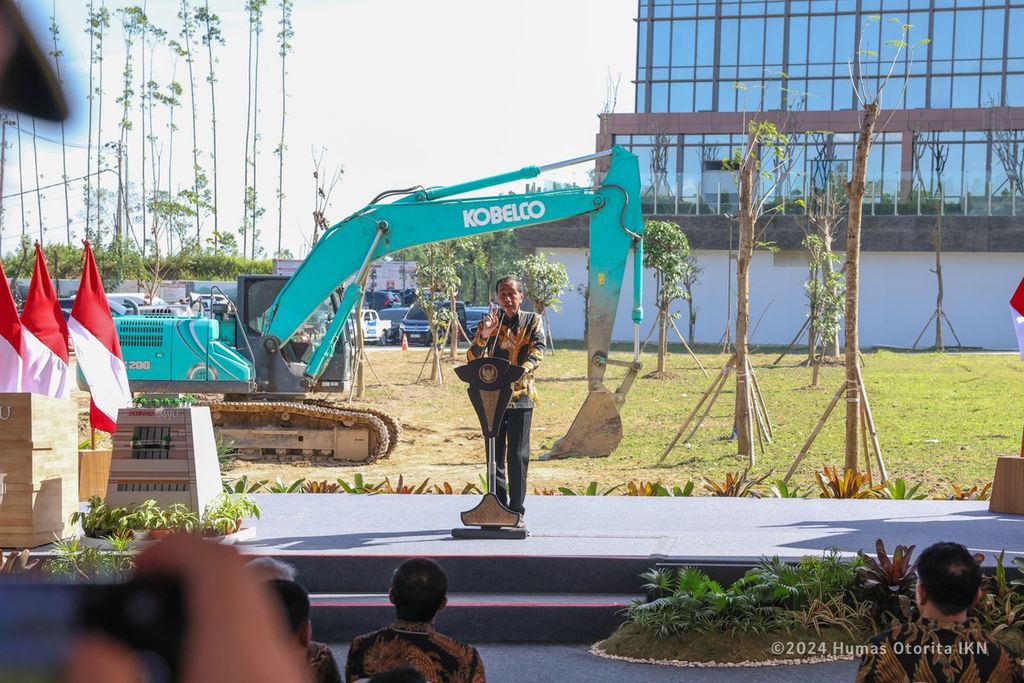 Presiden Joko Widodo memberikan sambutan saat peresmian Hotel Nusantara Swissotel dan Groundbreaking Nusantara Mall Duty Free di Ibu Kota Nusantara, Jumat (13/9/2024).