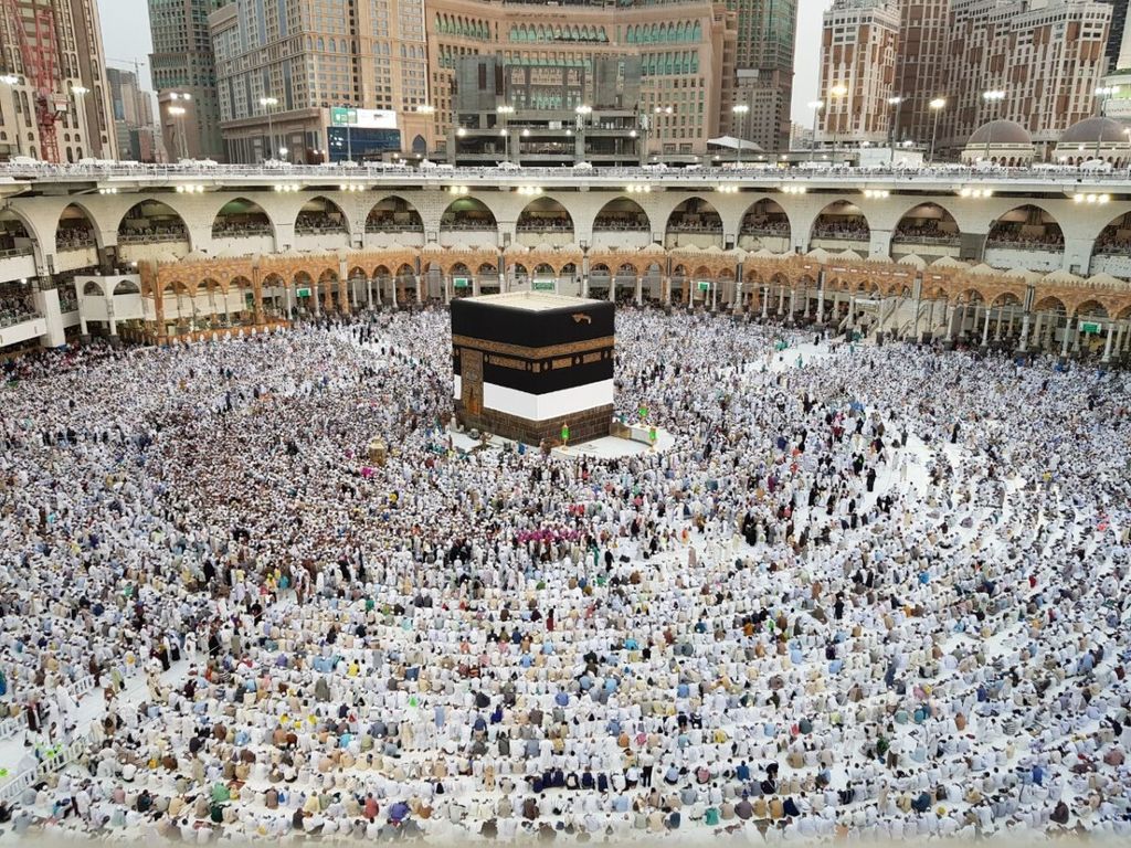 Semakin medekati masa wukuf, Masjidil Haram, Mekkah, Arab Saudi, kian dipadati jemaah haji dari berbagai belahan dunia, seperti tampak pada 20 Agustus 2018.