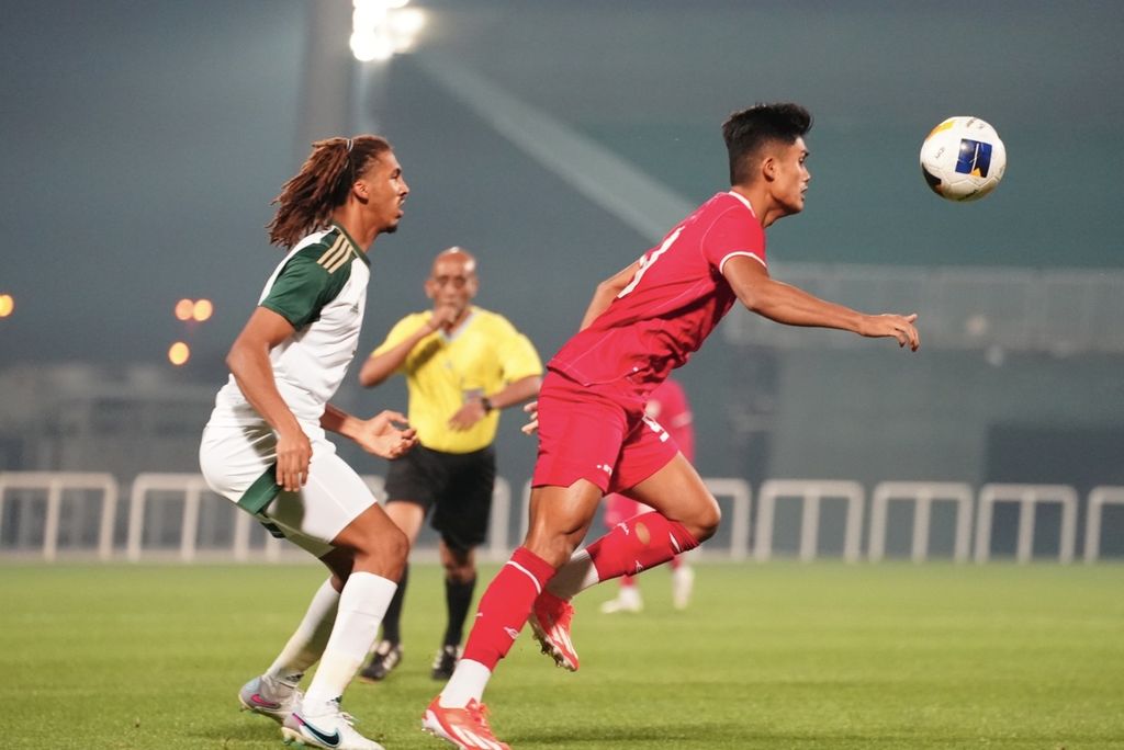 Indonesia U-23 striker Ramadhan Sananta, during a friendly match against Saudi Arabia ahead of the U-23 Asia Cup on Saturday (6/4/2024) early morning WIB, in Dubai, United Arab Emirates. Sananta can strengthen Indonesia again after receiving a red card in the first match against Qatar.