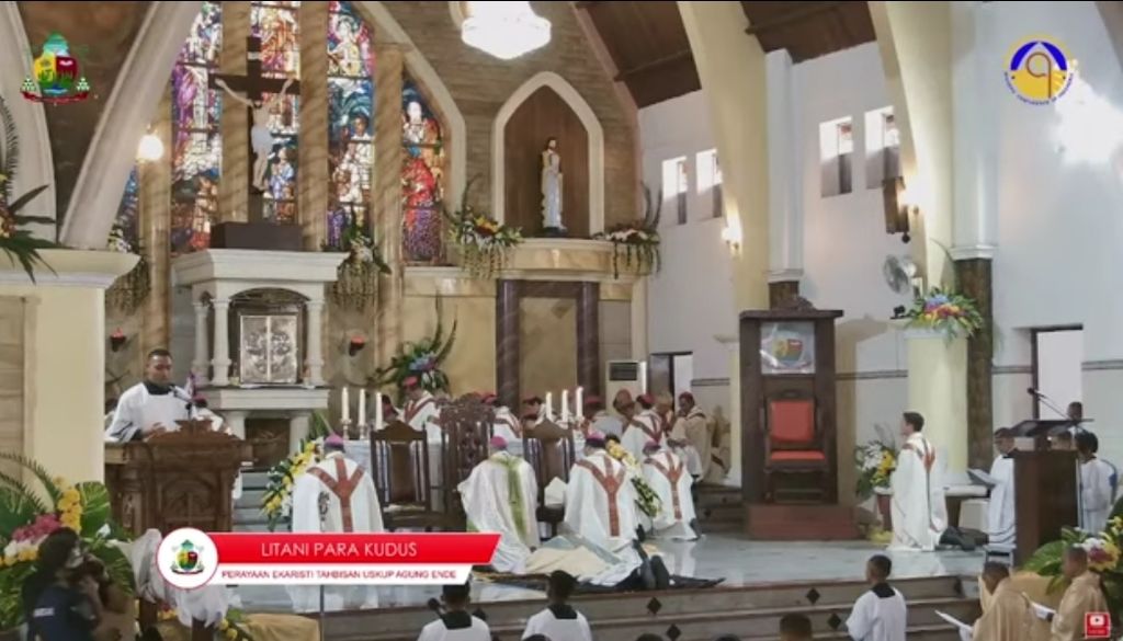 Pentahbisan Uskup Agung Ende MGR Paulus Budi Kleden SVD di Katedral Ende, Kabupaten Ende, Pulau Flores, Nusa Tenggara Timur, Kamis (22/8/2024).