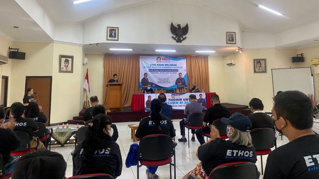 Suasana deklarasi kelompok sukarelawan pendukung Menteri Badan Usaha Milik Negara Erick Thohir yang menamakan diri Ethos atau Erick Thohir Sinergy  di Jakarta, Selasa (8/3/2022).