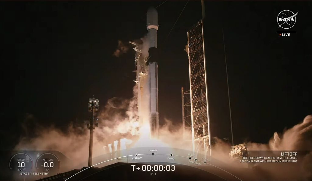 Wahana pendarat Bulan swasta Odysseus diluncurkan menggunakan roket peluncur Falcon 9 milik SpaceX dari Bandar Antariksa Kennedy, Florida, Amerika Serikat, pada Kamis (15/2/2024) pukul 01.05 waktu setempat atau pukul 13.05 WIB. Jika tidak ada halangan, wahana buatan perusahaan rintisan Intuitive Machines ini direncanakan mendarat di dekat kutub selatan Bulan pada 22 Februari 2024 mendatang.