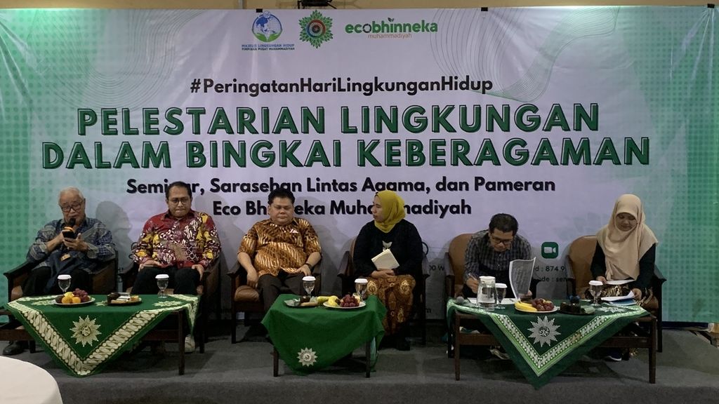 Diskusi Eco Bhinneka Muhammadiyah tentang pelestarian lingkungan dalam bingkai keberagaman di Jakarta, Jumat (9/6/2023).