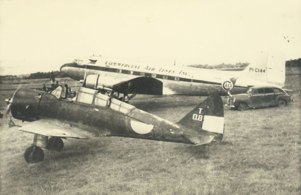 Pesawat Dakota 3/47 dari Philipina mendarat di Lapangan Terbang Maguwo Yogyakarta tanggal 8 Maret 1947.