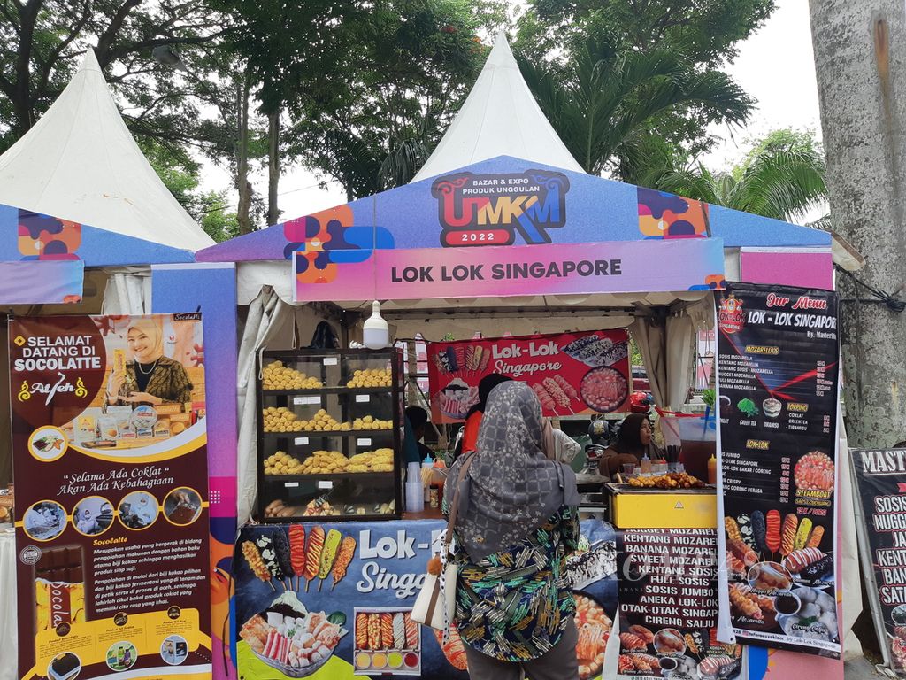 Pameran produk UMKM di Banda Aceh, Aceh, Minggu (4/12/2022). Pemprov Aceh kian sering mengadakan pameran produk UMKM sebagai ajang promosi produk lokal.