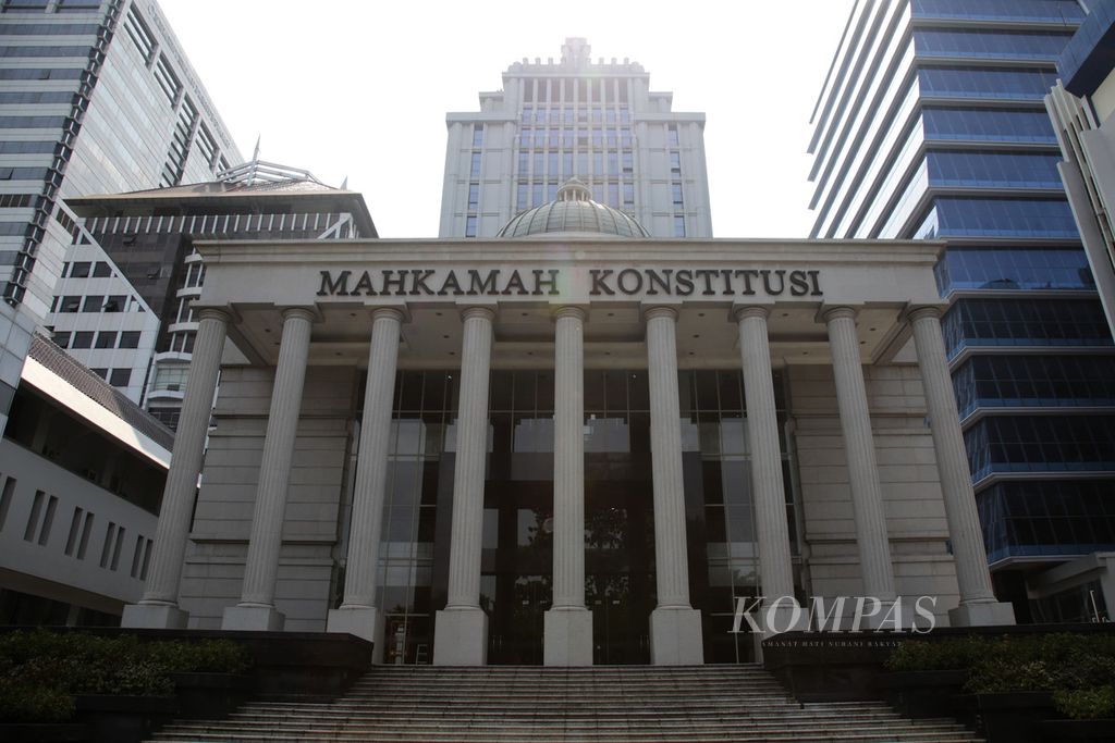 Gedung Mahkamah Konstitusi di Jalan Medan Merdeka Barat, Jakarta, Senin (13/3/32023).