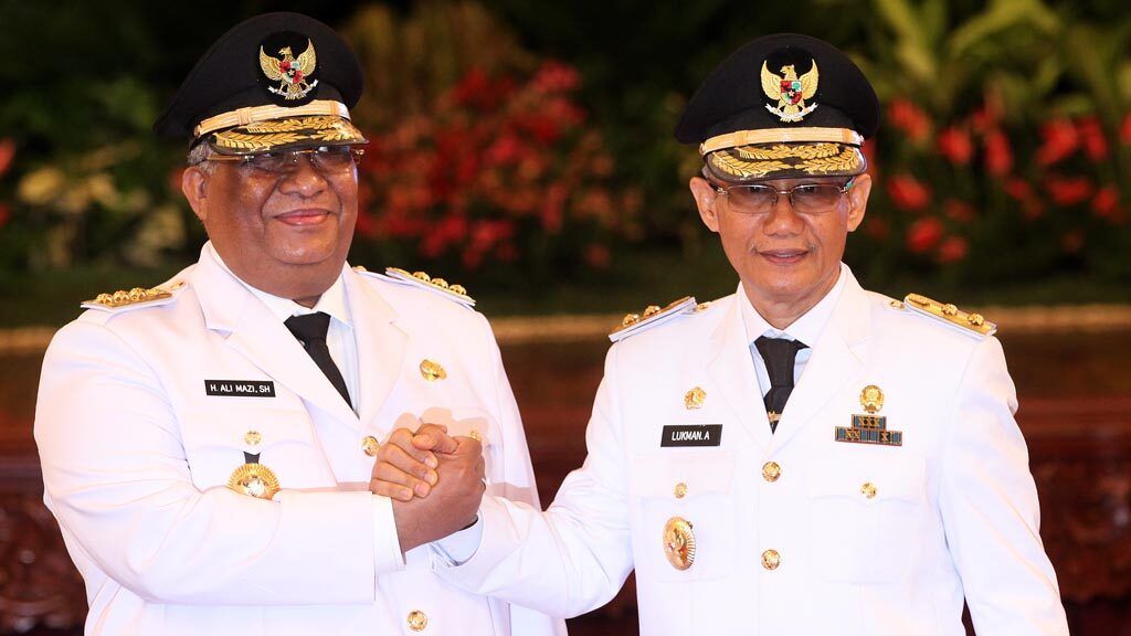 Gubernur dan wakil Gubernur Sulawesi Tenggara Ali Mazi - Lukman Abunawas