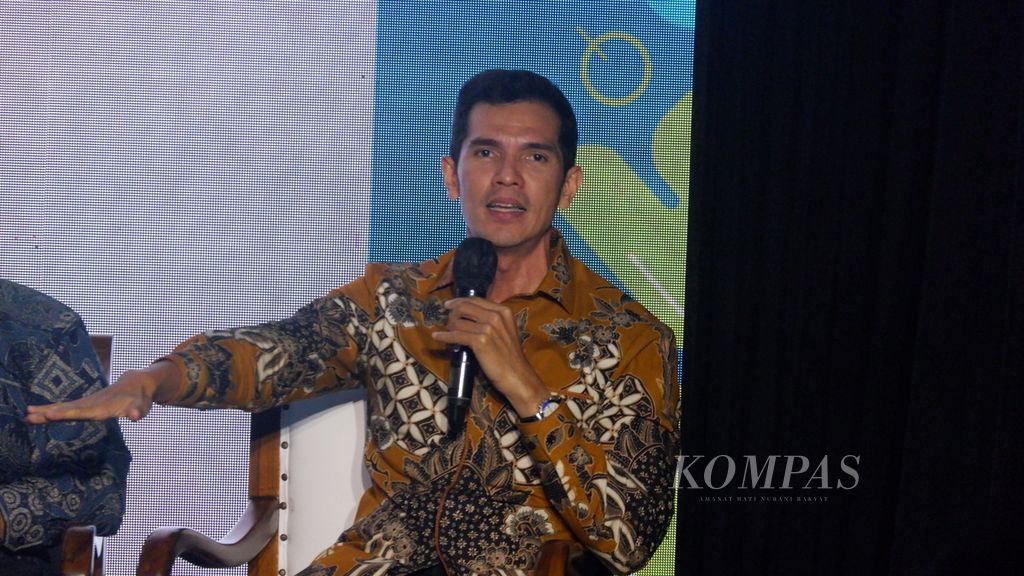 Aktor sekaligus model Adrian Maulana di Jakarta, Rabu (1/3/2023).