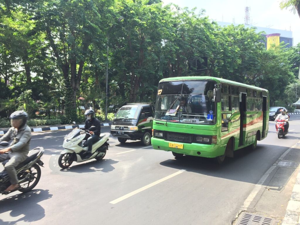 https://cdn-assetd.kompas.id/Tl1Hnp6TH92uKt7CrQ39-u_Jmuw=/1024x768/https%3A%2F%2Fkompas.id%2Fwp-content%2Fuploads%2F2021%2F11%2F20211104bro-angkutan2_1635997706.jpg
