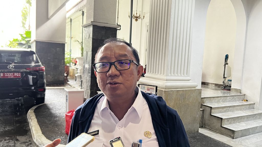 Kepala Dinas Lingkungan Hidup DKI Jakarta Asep Kuswanto