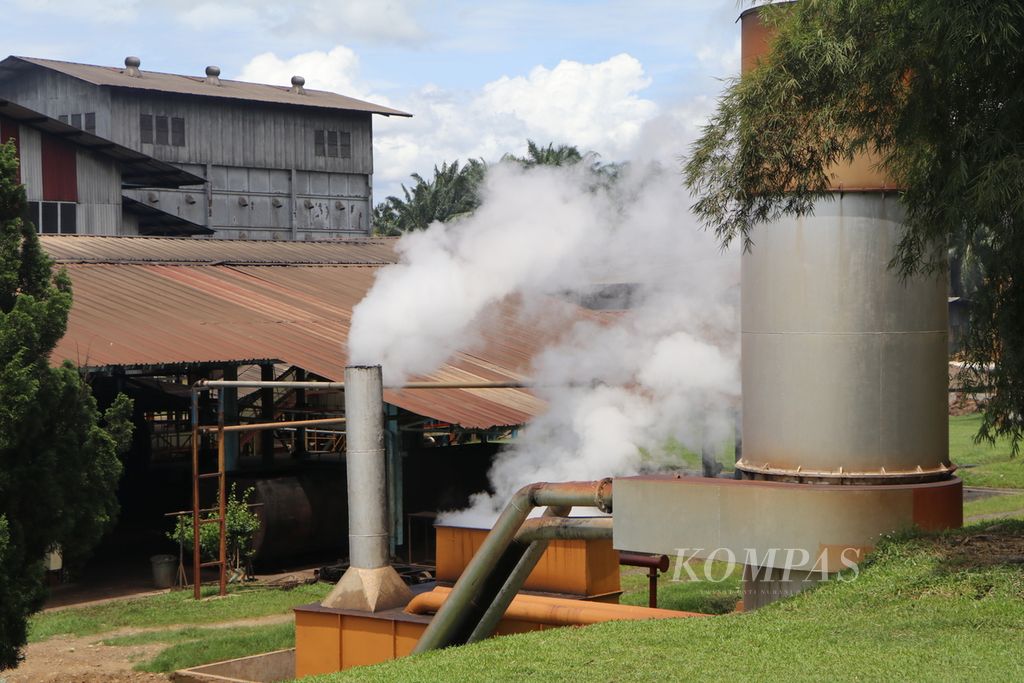 Pabrik kelapa sawit mengolah tandan buah segar menjadi minyak sawit mentah di PT United Kingdom Indonesia Plantations, di Kabupaten Langkat, Sumatera Utara, Rabu (28/9/2022). 